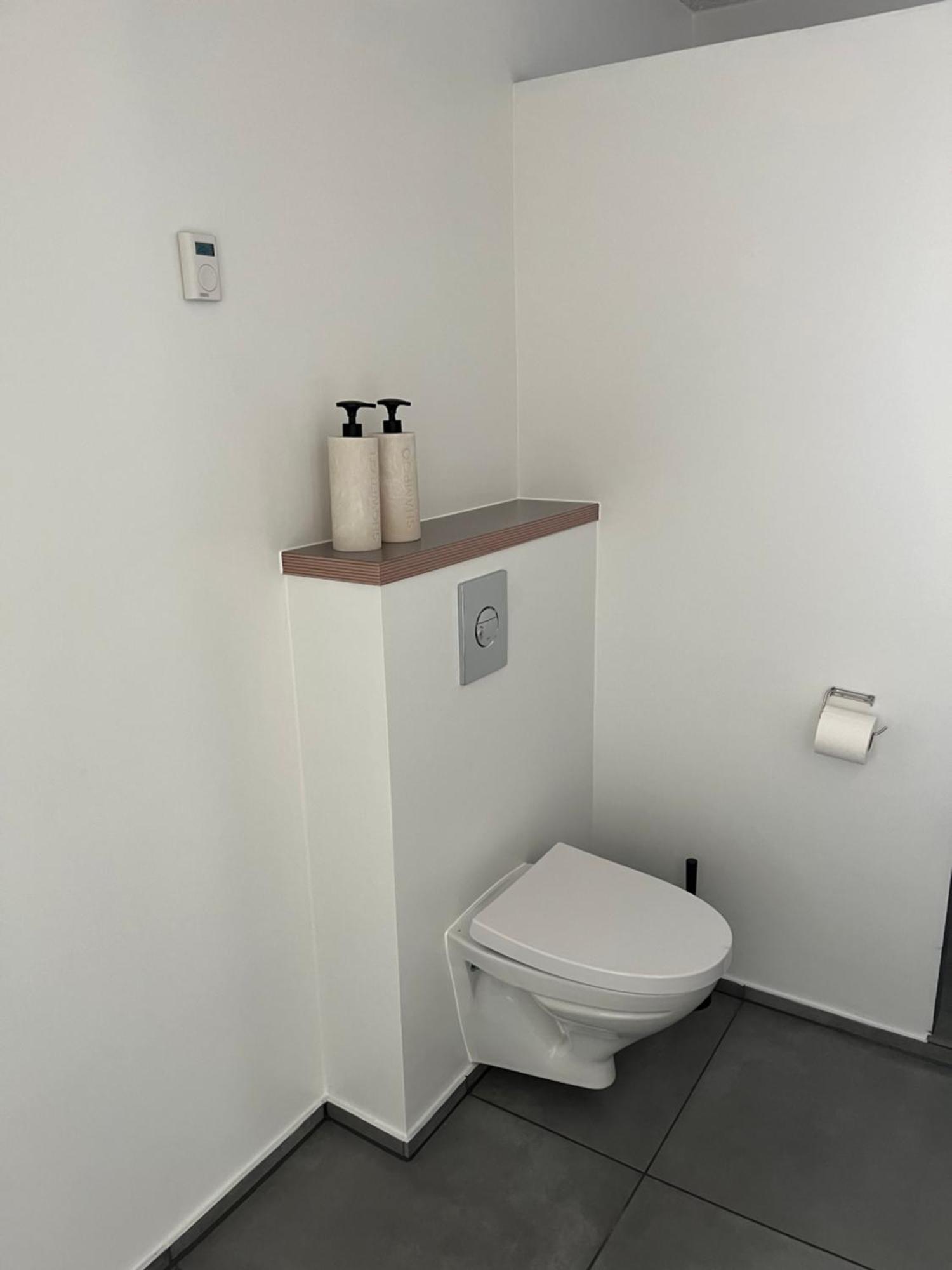 The Barn Guest House Give Bagian luar foto