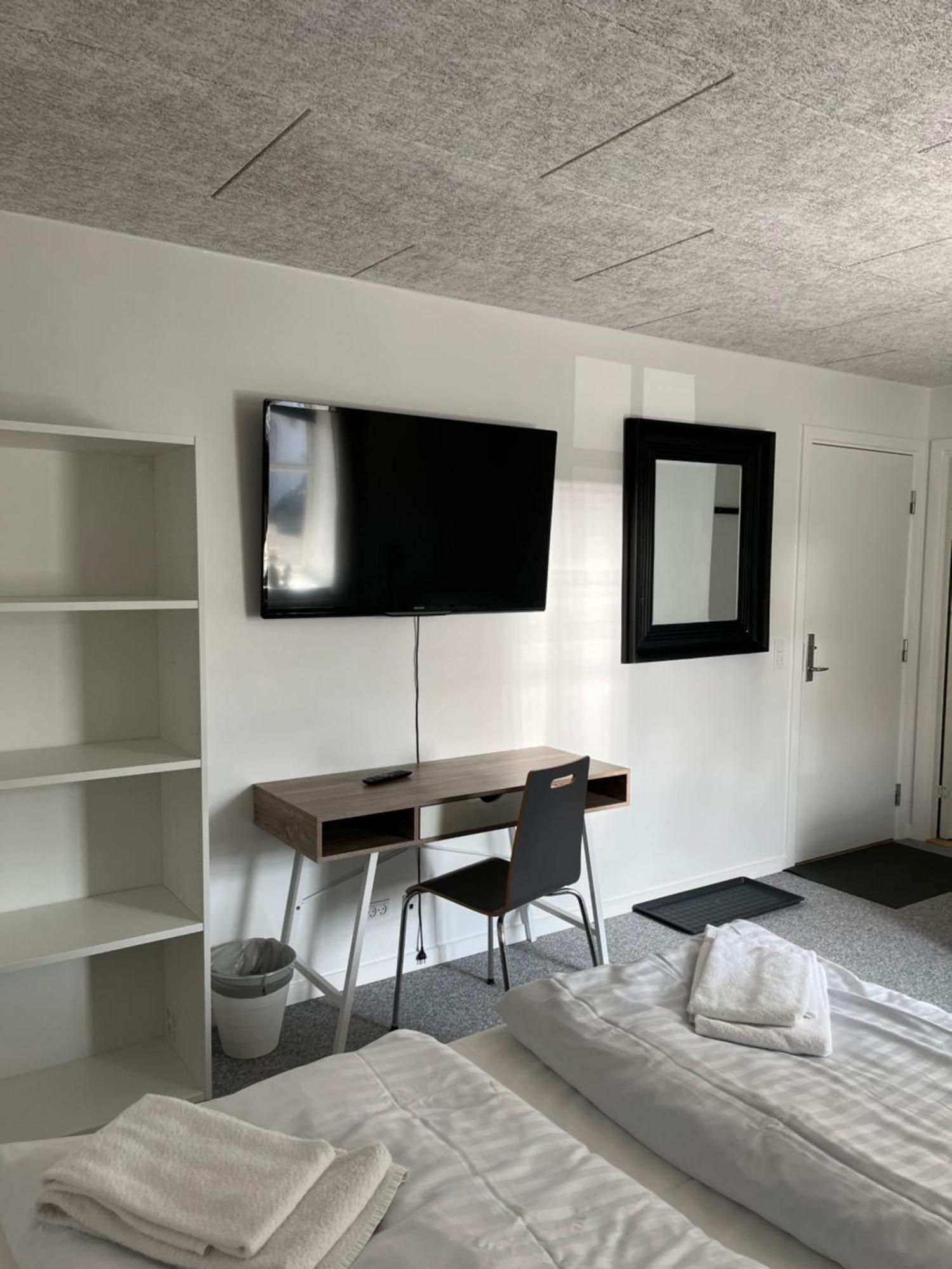 The Barn Guest House Give Bagian luar foto